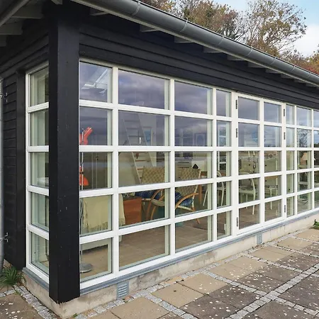 4 Star In Holiday home Martofte